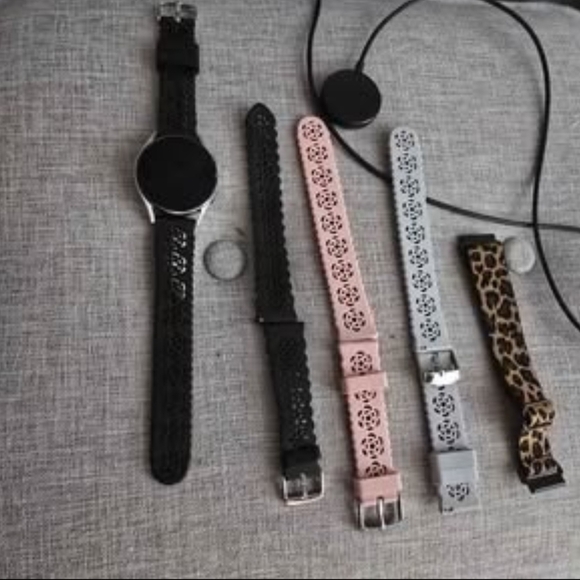 Samsung Smartwatch with Black Pink Gray and Leopard Straps